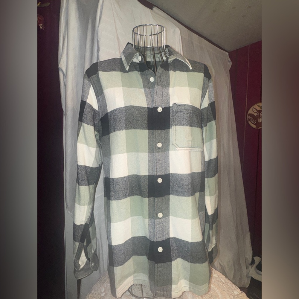 Hollister, Men's 100% Cotton Plaid Shirt - Black, White, Green, M